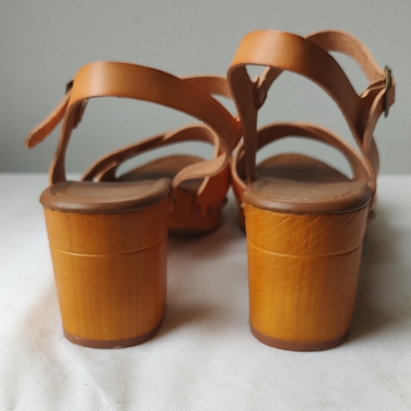 Cushionaire vegan sandals - Picture 4 of 9